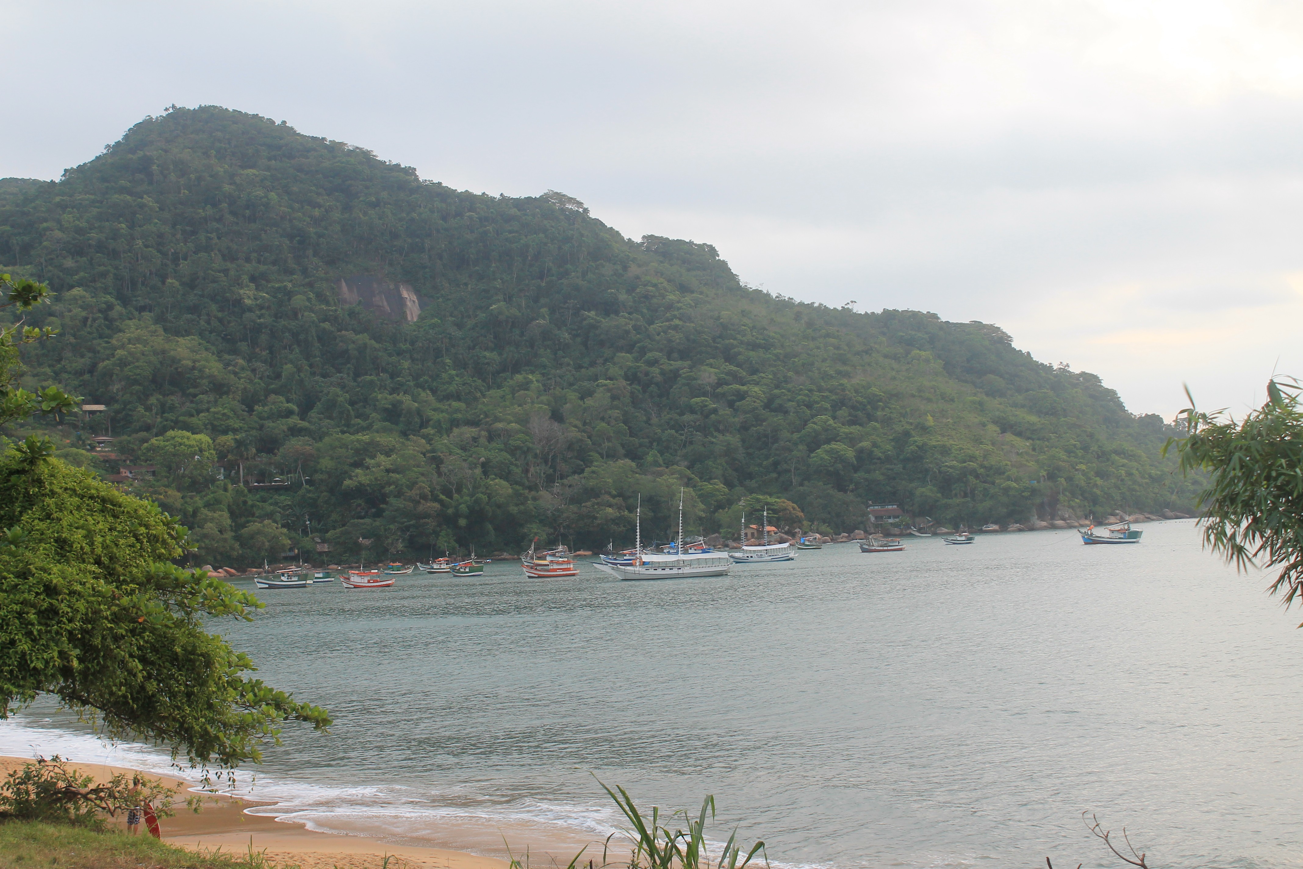 Litoral de SP tem 46 praias impróprias para banho nesta semana; veja os locais