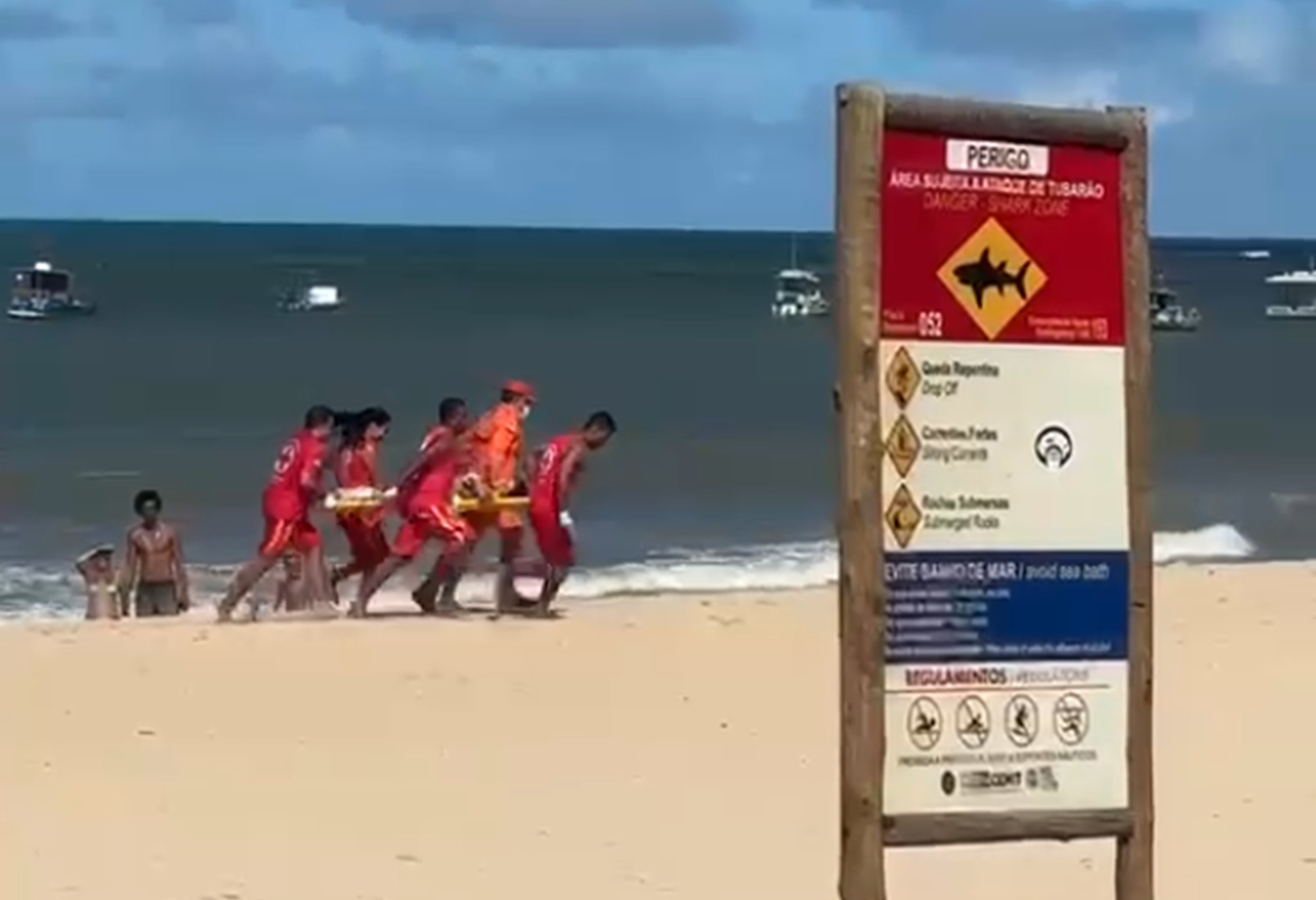 Criança é mordida por tubarão na Praia de Piedade, em Jaboatão dos Guararapes