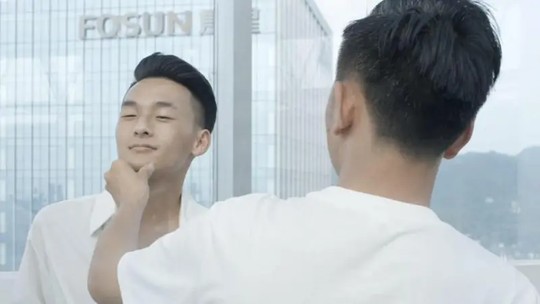Os consultores de namoro que ajudam milhões de solteiros na China a achar uma mulher para casar - O documentário 'The Dating Game' mostra um coach de namoros ajudando três homens solteiros a encontrar o amor na China.