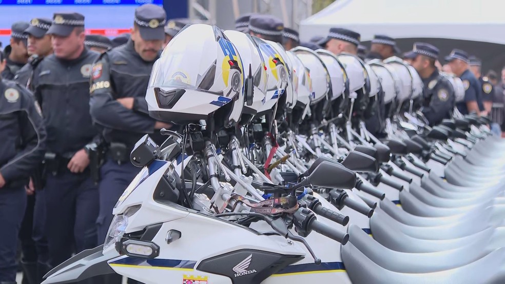 Motos da GCM de São Paulo que receberam novas câmeras de monitoramento. — Foto: Reprodução/TV Globo