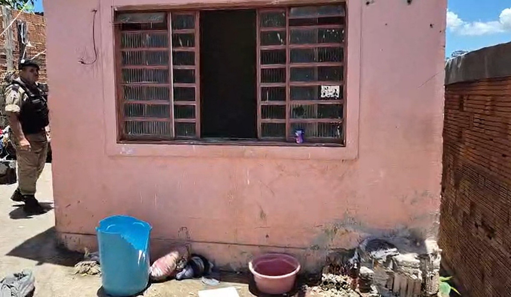 Polícia liberta mulher deficiente sequestrada e obrigada a sacar benefício em Passos; quatro pessoas são presas