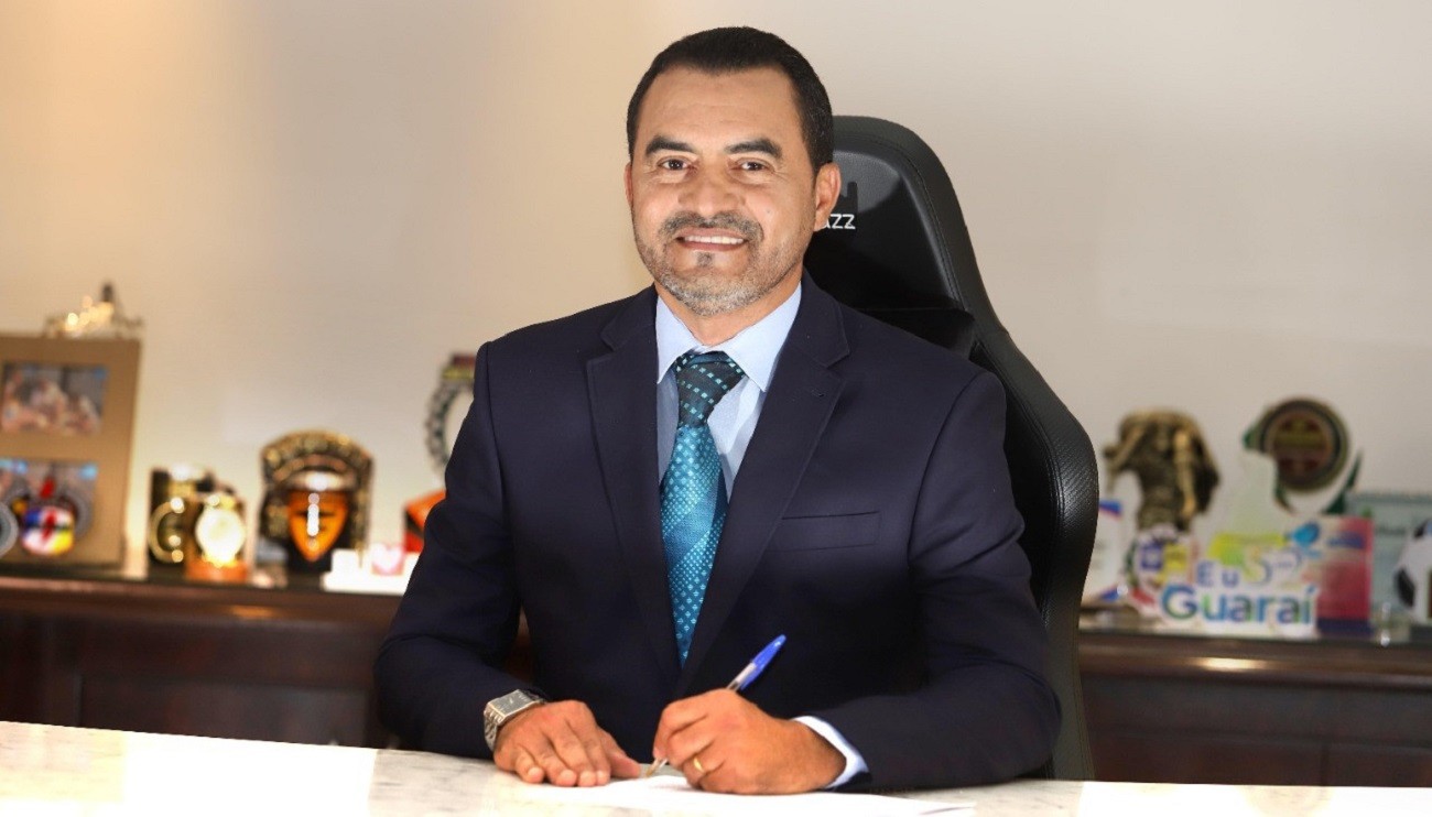 Nunes Marques derruba decisão que afastou governador do Tocantins do cargo