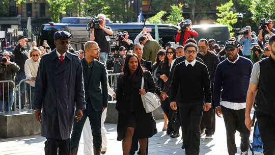 Julgamento de Diddy: promotores e advogados fazem declarações iniciais nesta segunda - Júri foi selecionado para o julgamento do magnata, acusado de tráfico sexual, e deve durar pelo menos oito semanas.