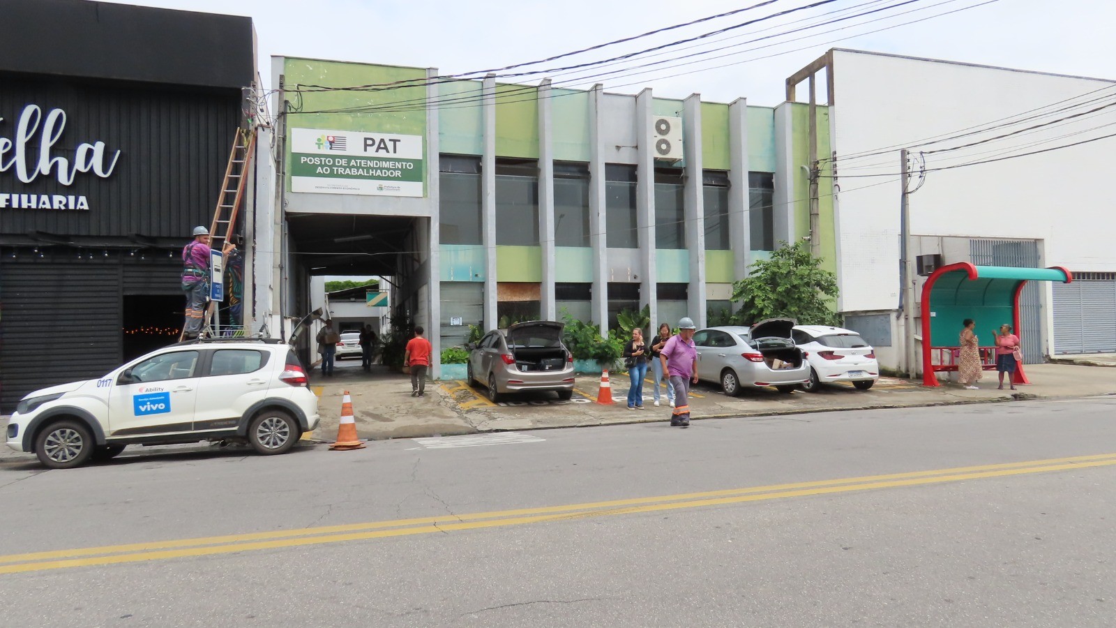 Com prédio em reforma, PAT de Pindamonhangaba atende em novo endereço