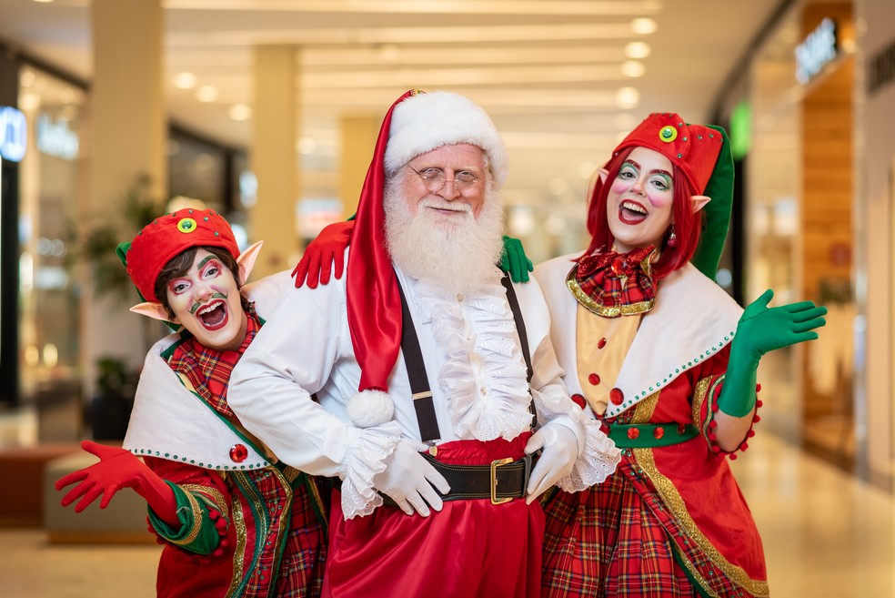 Papai Noel e cortejo natalino no JK Shopping — Foto: Divulgação