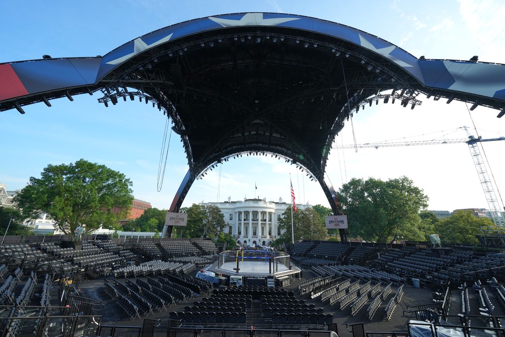 Donald Trump organiza evento do UFC nos jardins da Casa Branca para comemorar aniversário