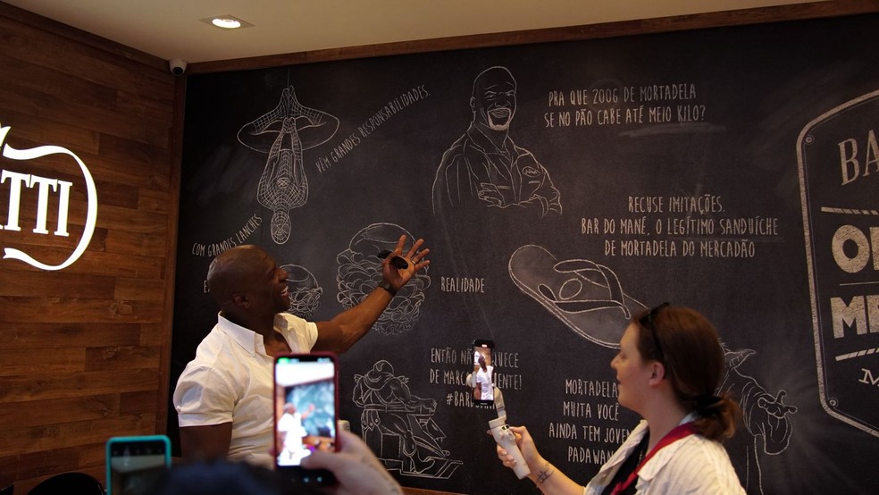 Terry Crews no Mercadão de SP — Foto: Divulgação/Mercado SP