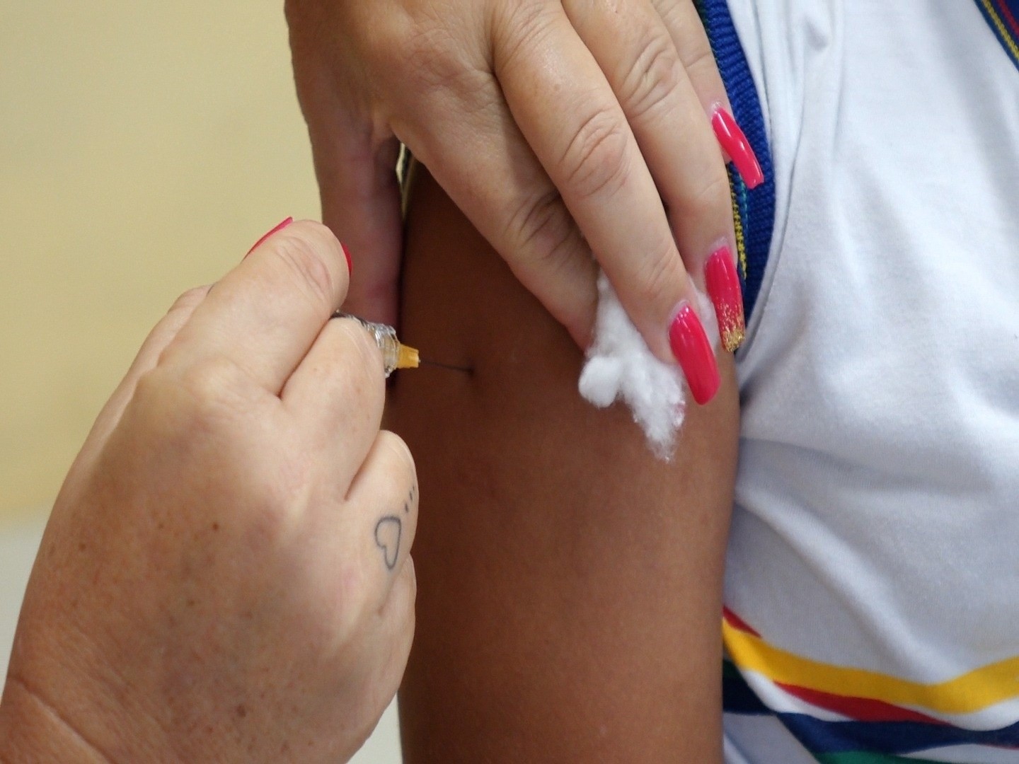 São José dos Campos começa a aplicar dose única da vacina contra o HPV; confira o esquema por idade
