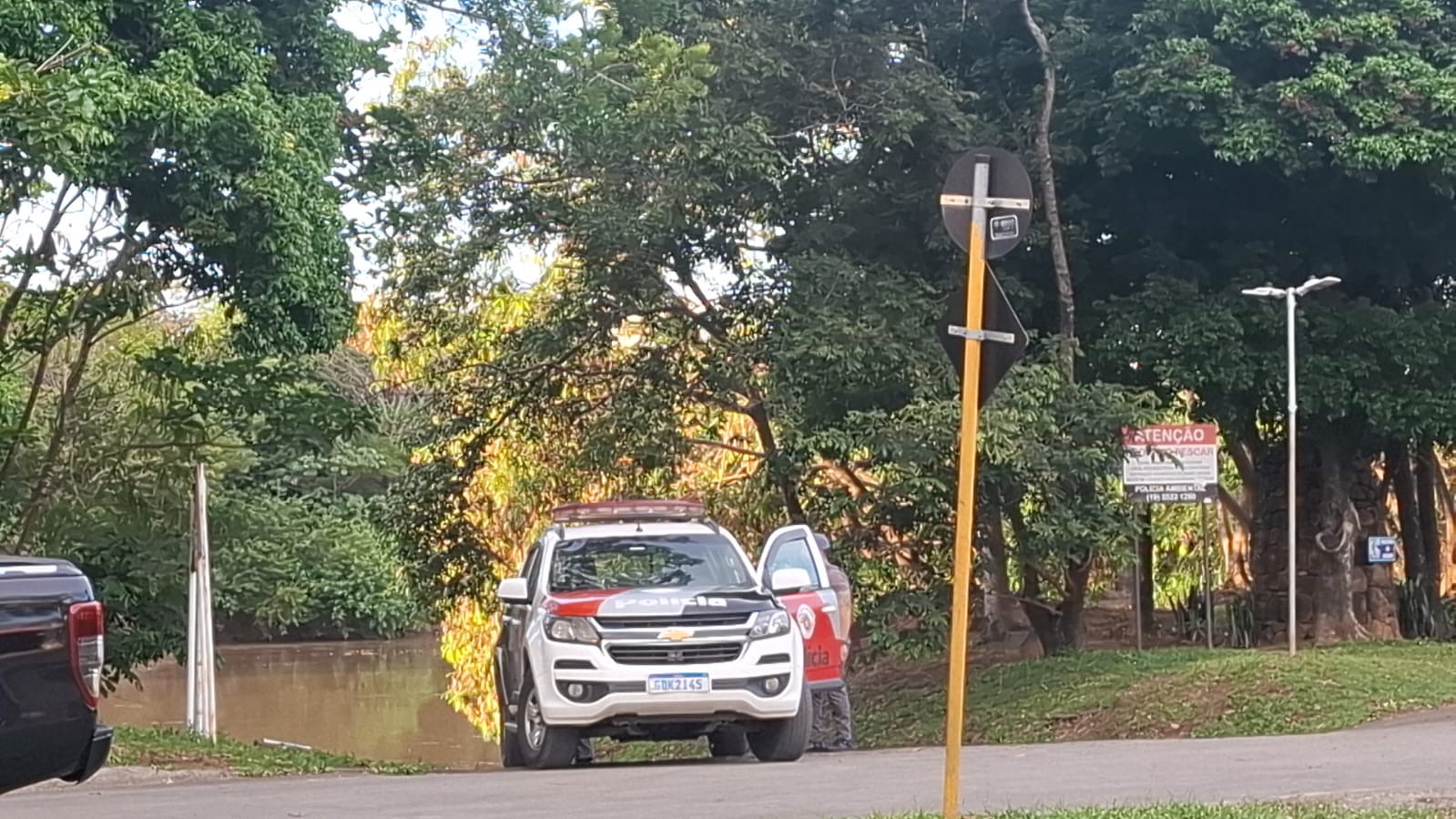 Corpo é encontrado boiando no Rio Piracicaba, próximo à ponte pênsil 