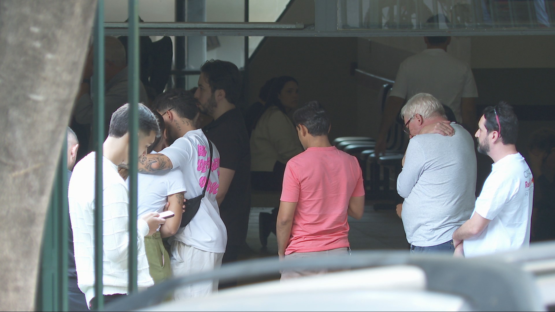 Corpo de homem morto em acidente em que motorista foi arremessado de carro é enterrado em BH