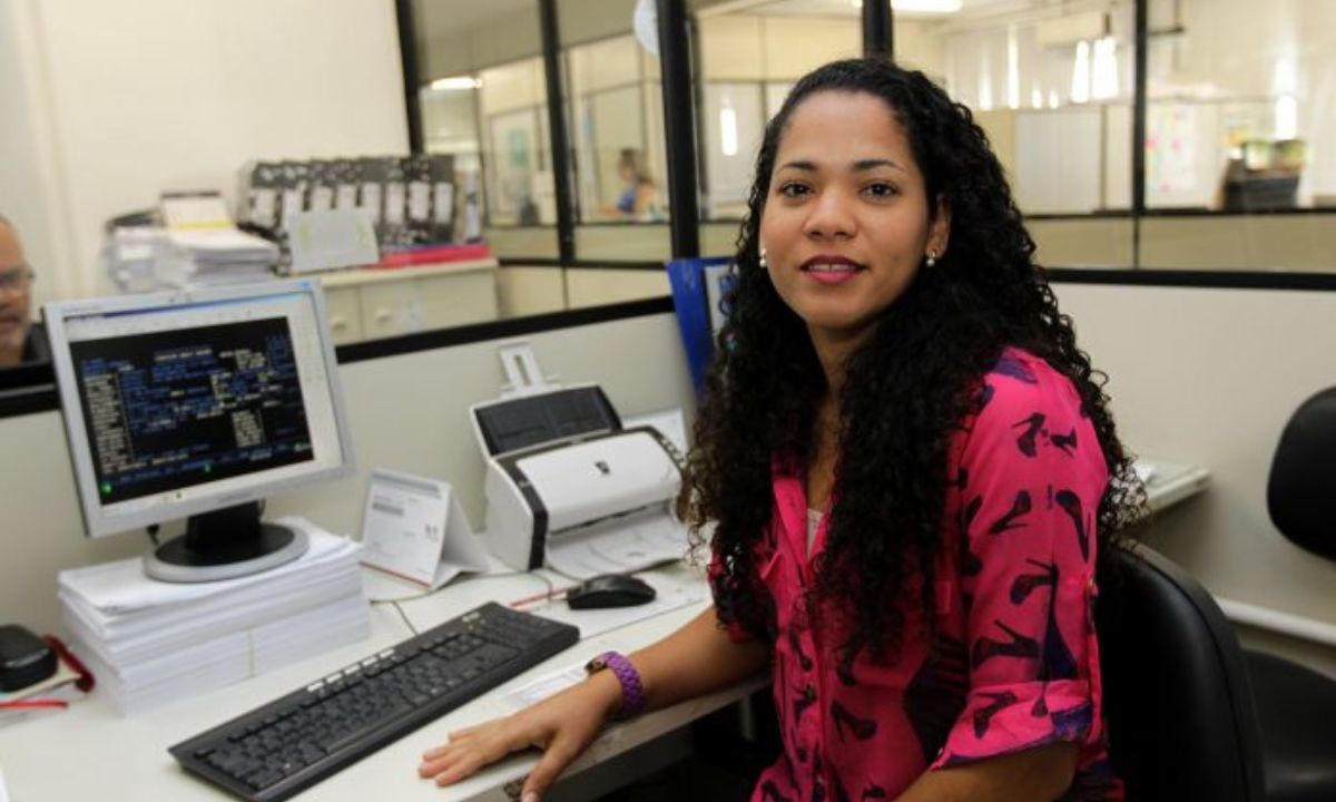 Programa 'Partiu Estágio' oferece mais de 5,7 mil vagas para Salvador e outras cidades da Bahia; saiba como se inscrever