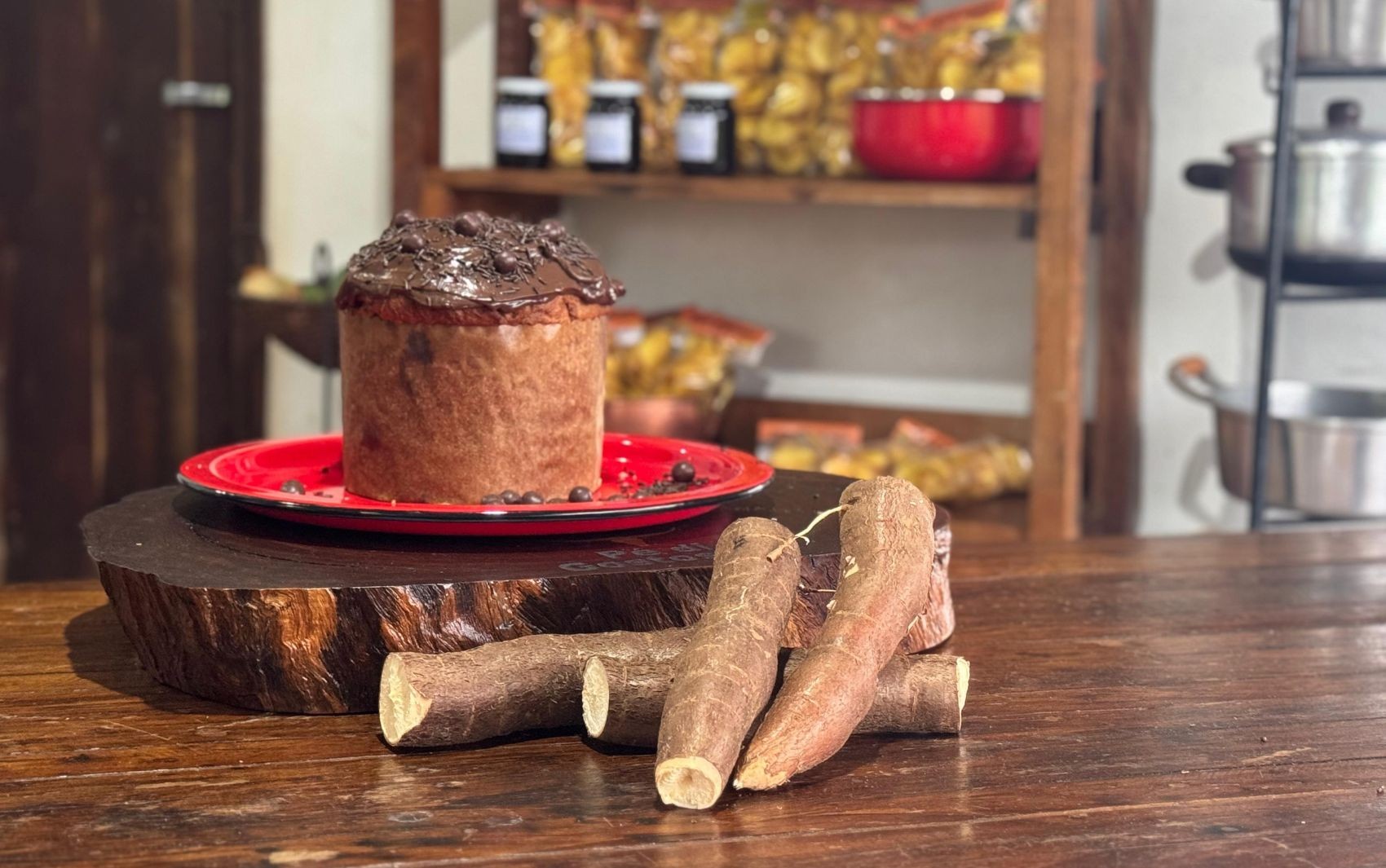 Panetone feito à base de mandioca faz sucesso em Goiás 