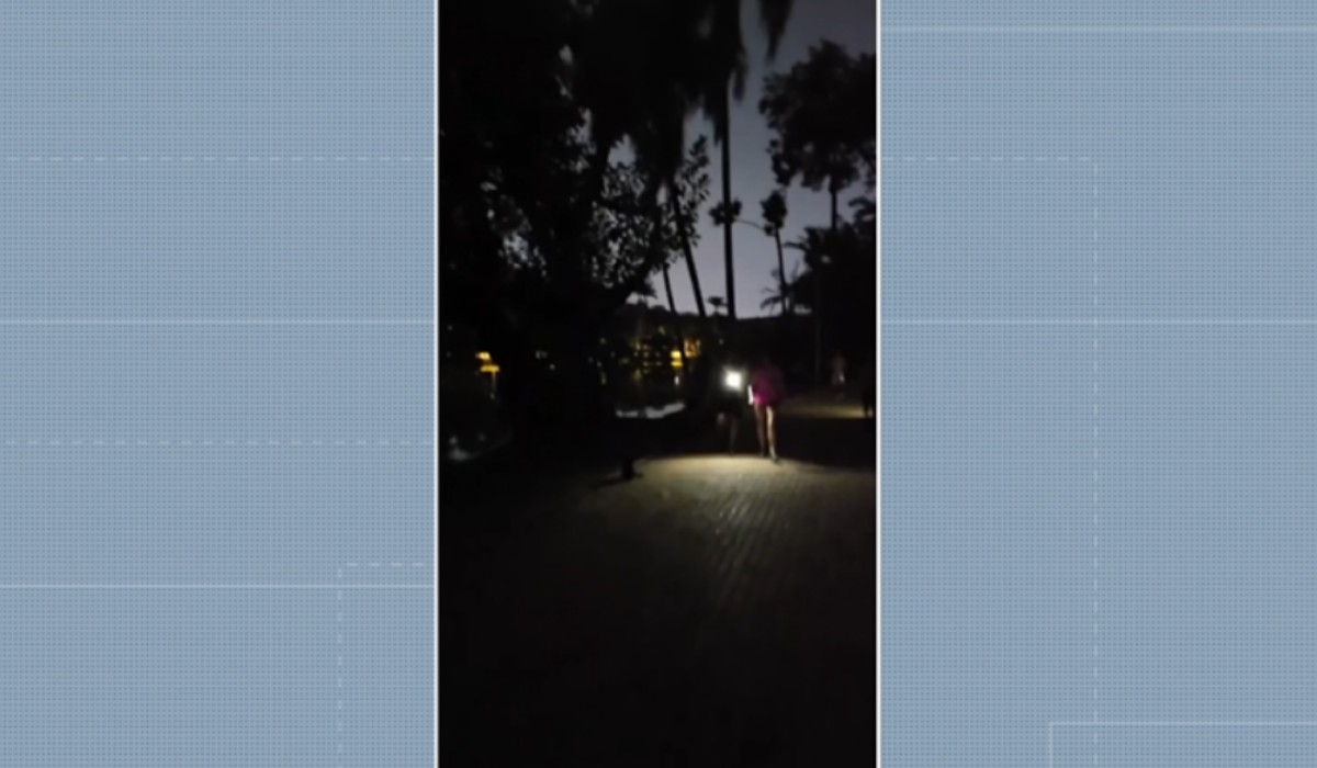 Falta de iluminação em pista de caminhada do Taquaral faz frequentadores usarem lanternas de celular em Campinas