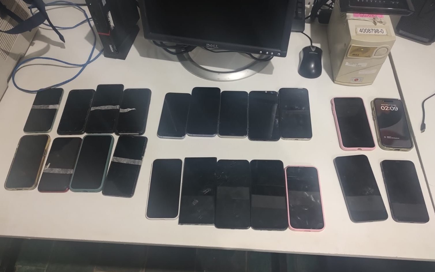 Quadrilha é presa em Uberlândia por furto de 20 celulares na Fenamilho