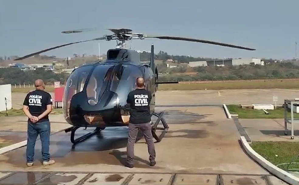 Polícia apreende em MG helicóptero de investigado em operação contra lavagem de dinheiro e jogos ilegais — Foto: Polícia Civil