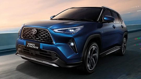 Toyota confirma Yaris Cross para novembro; veja o que já se sabe sobre o novo SUV - Utilitário será uma versão menor do Corolla Cross e o primeiro híbrido flex pleno entre os SUVs de entrada. Yaris Cross terá como rivais o Honda HR-V e o Volkswagen T-Cross. Além dele, Toyota promete para agosto versão híbrida mais barata do Corolla sedan.