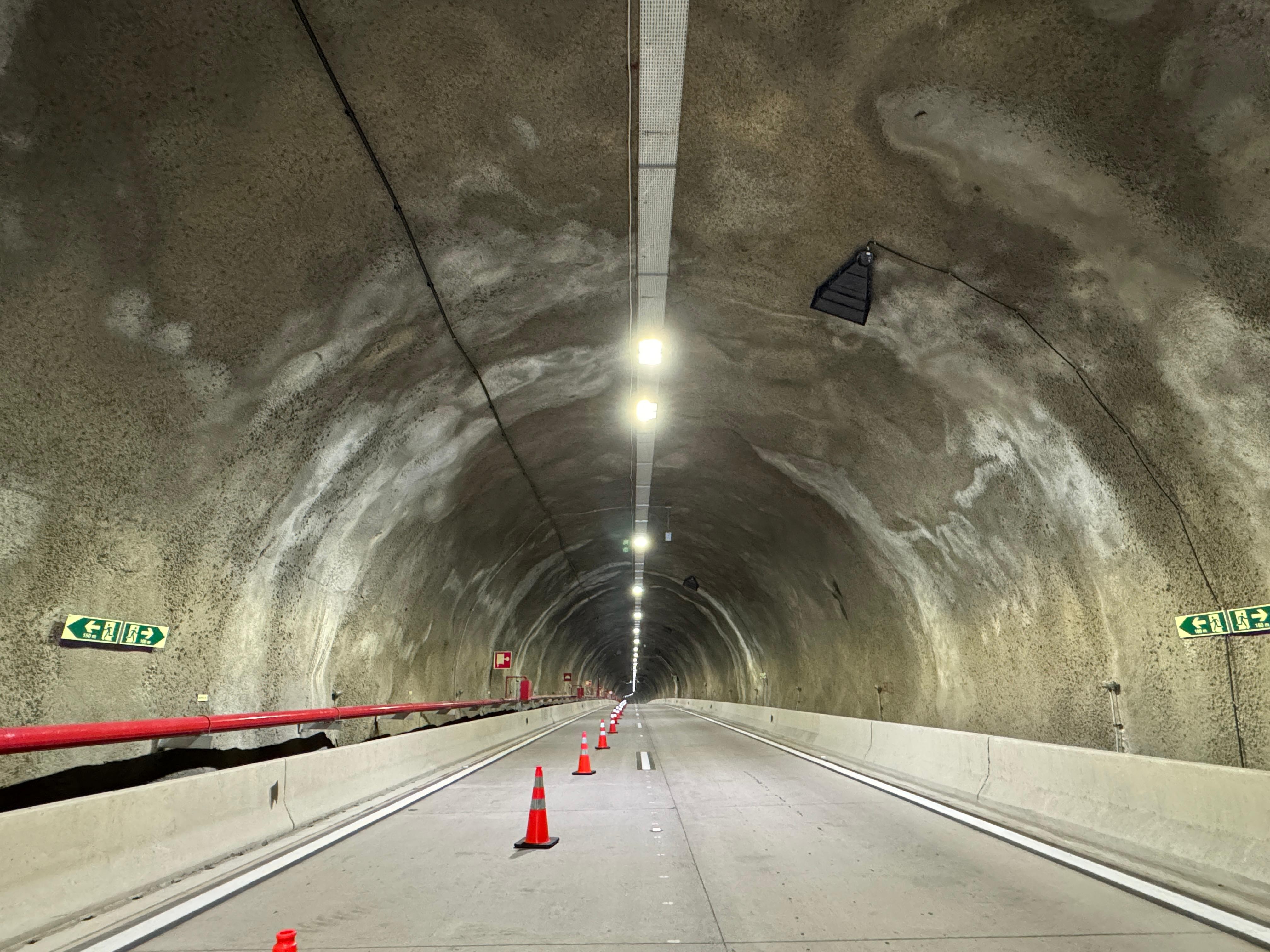 Túneis dos Contornos Norte e Sul terão interdições noturnas para manutenção no Litoral Norte de SP