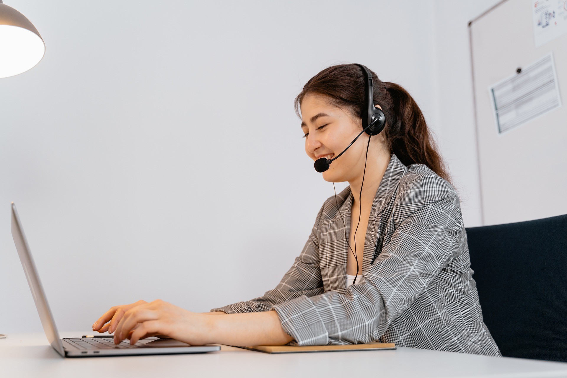 Empresa oferece 200 vagas para operador de telemarketing em Feira de Santana