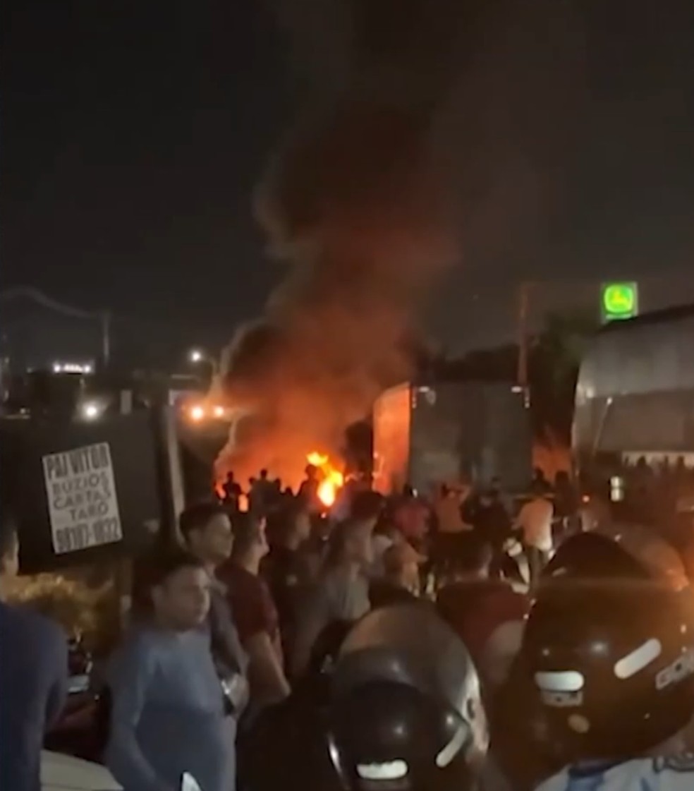 Protesto interdita BR-230 e acidente deixa um morto em Marabá, no Pará — Foto: Reprodução / TV Liberal