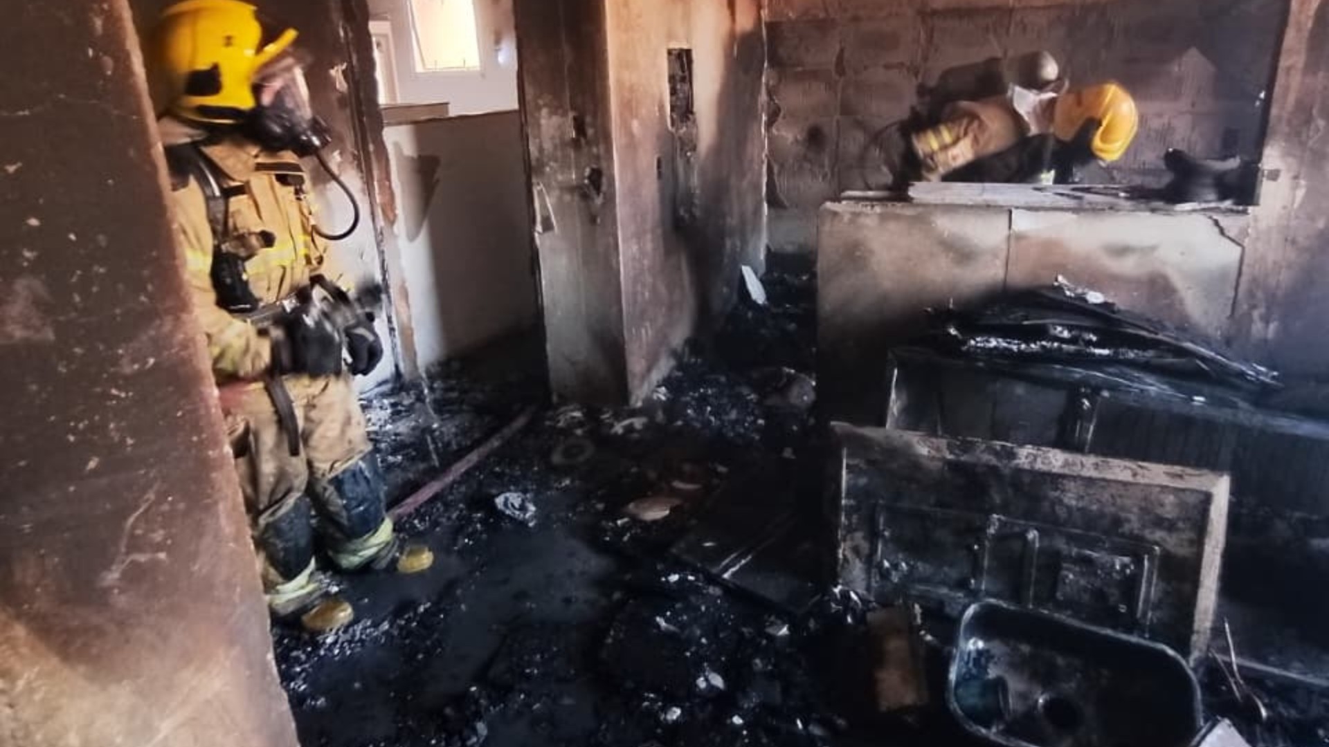 Apartamento de mulher que teve 90% do corpo queimado em explosão ficou completamente destruído; veja