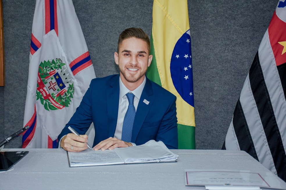 O prefeito de Cajamar, Kauãn Berto (PSD), que tomou posse em janeiro de 2025. — Foto: Divulgação/PMC