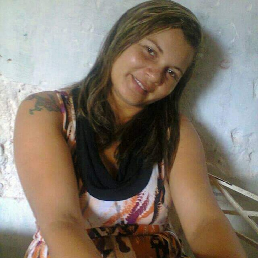 Ana Paula Alves da Silva foi morta a tiros e suspeito é o ex-sogro, diz PM — Foto: Cedida