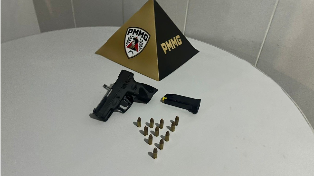 Homem viaja mais de 300 km para ameaçar ex e é preso com arma em Serra Azul de Minas