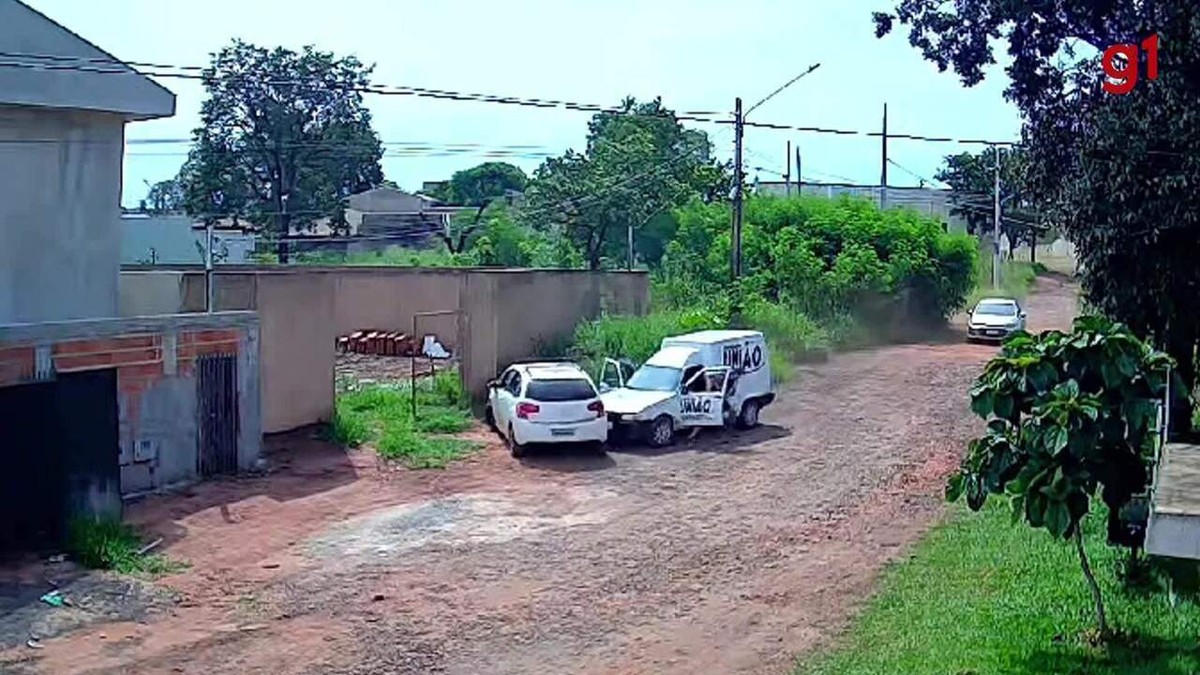 Integrantes de facção tentam matar policiais durante perseguição em bairro de Campo Grande; veja vídeo