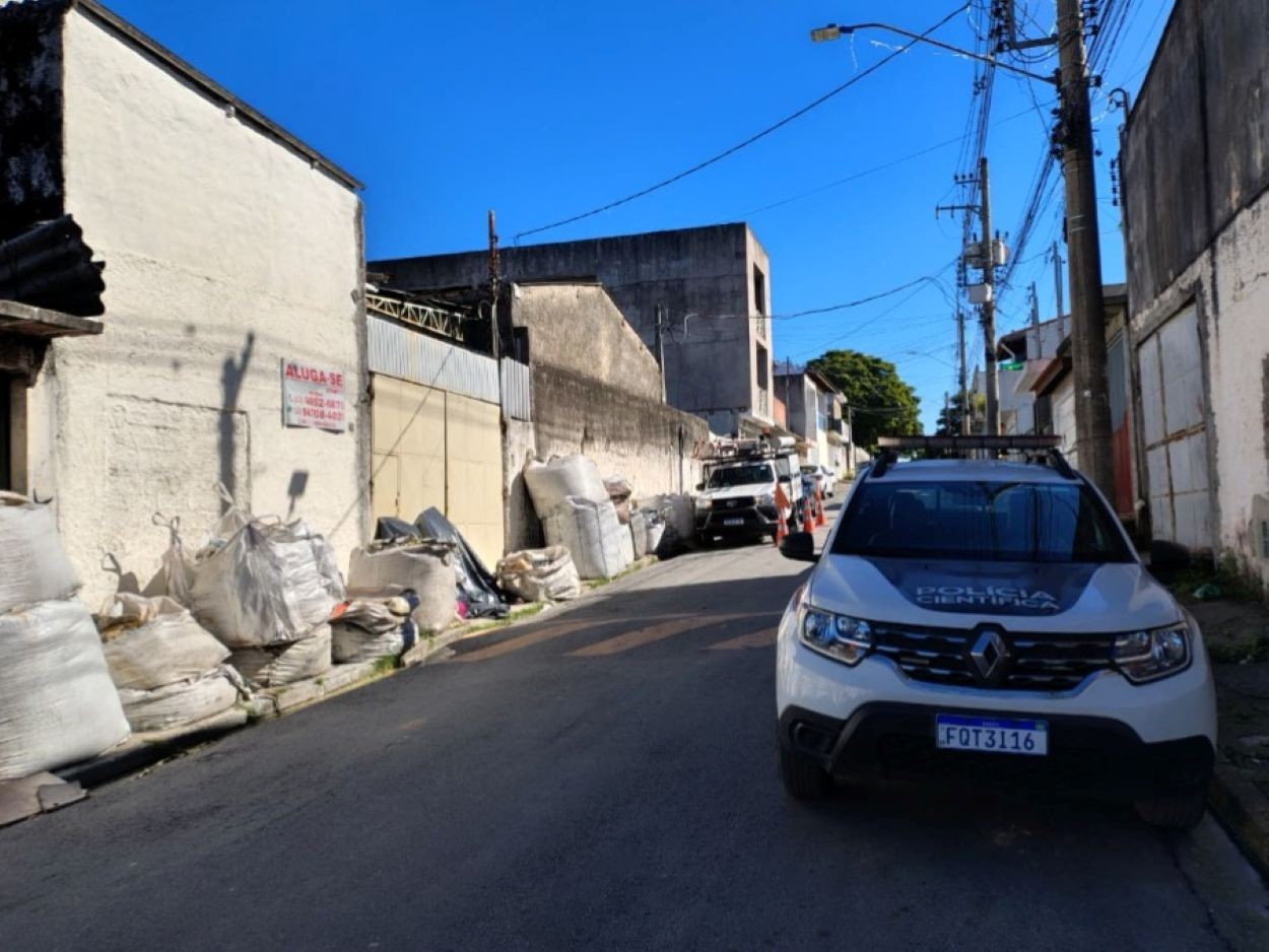 Polícia identifica furto de energia em fábrica de plástico de Itaquaquecetuba