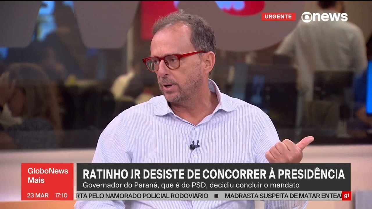 Ratinho Jr, governador do Paraná, desiste de concorrer à presidência, em notícia urgente do Onew. O apresentador usa óculos …