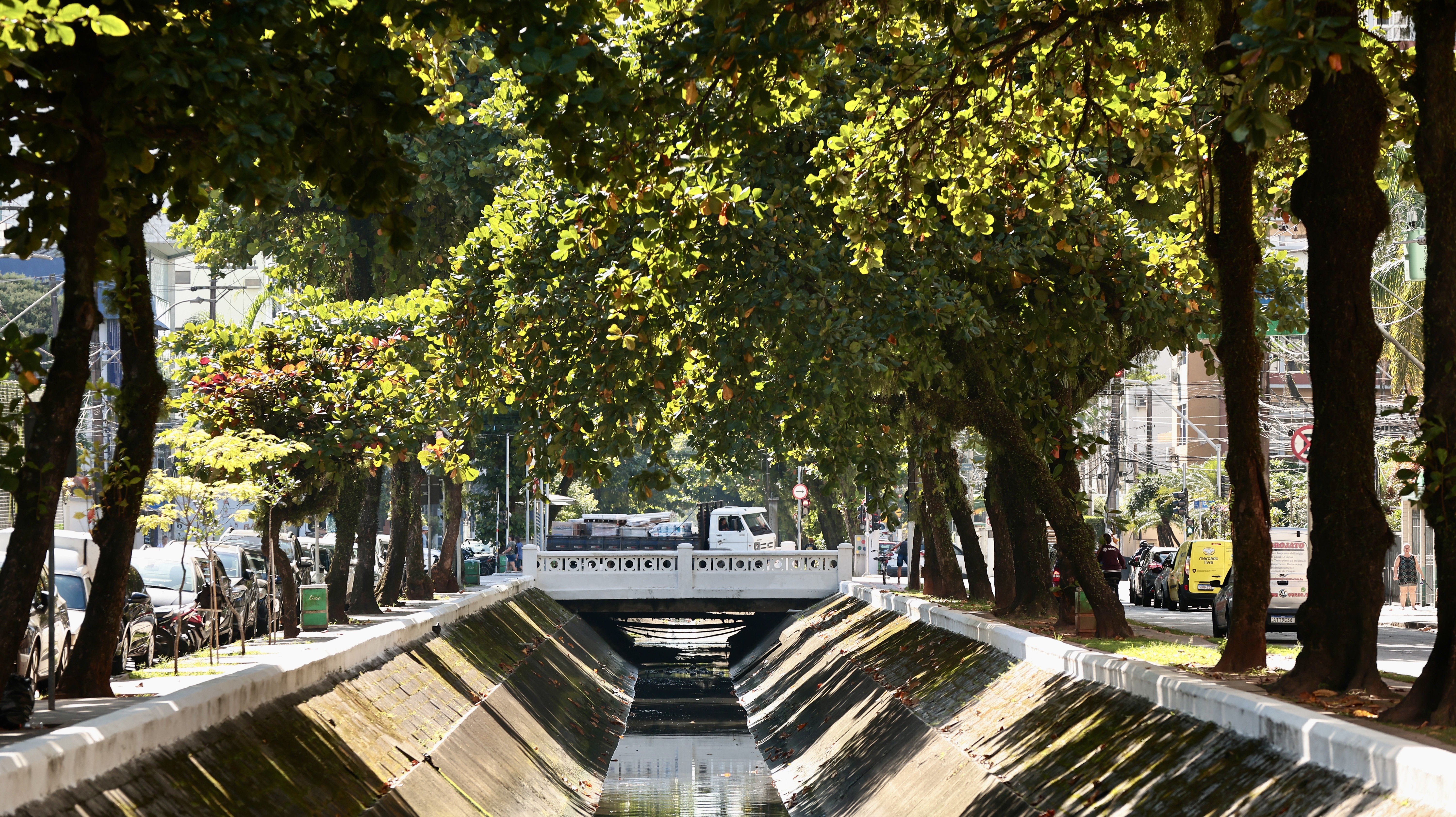 Vereador propõe destombamento dos canais de Santos para obras de modernização