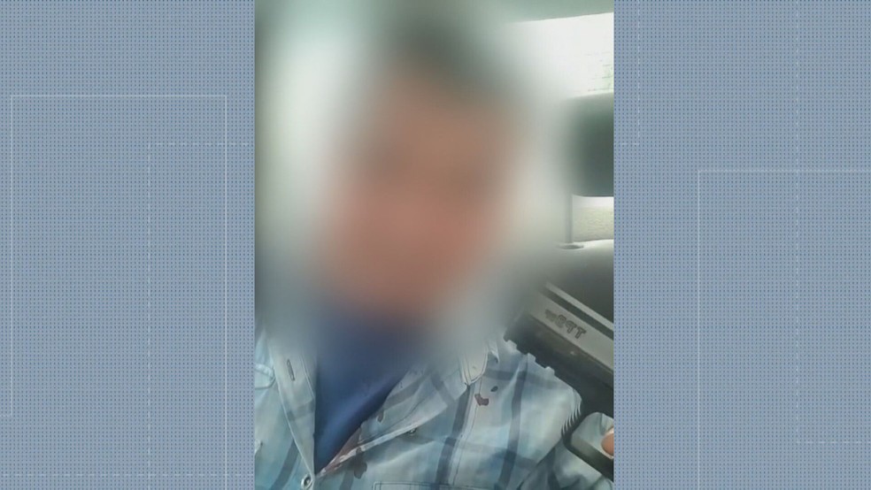 Homem pediu aos amigos que enviassem Pix aos criminosos enquanto era mantido sob uma arma na Zona Oeste do Rio — Foto: Reprodução/ TV Globo