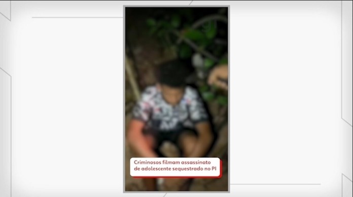VÍDEO: Menino de 14 anos morre após ser arremessado de brinquedo