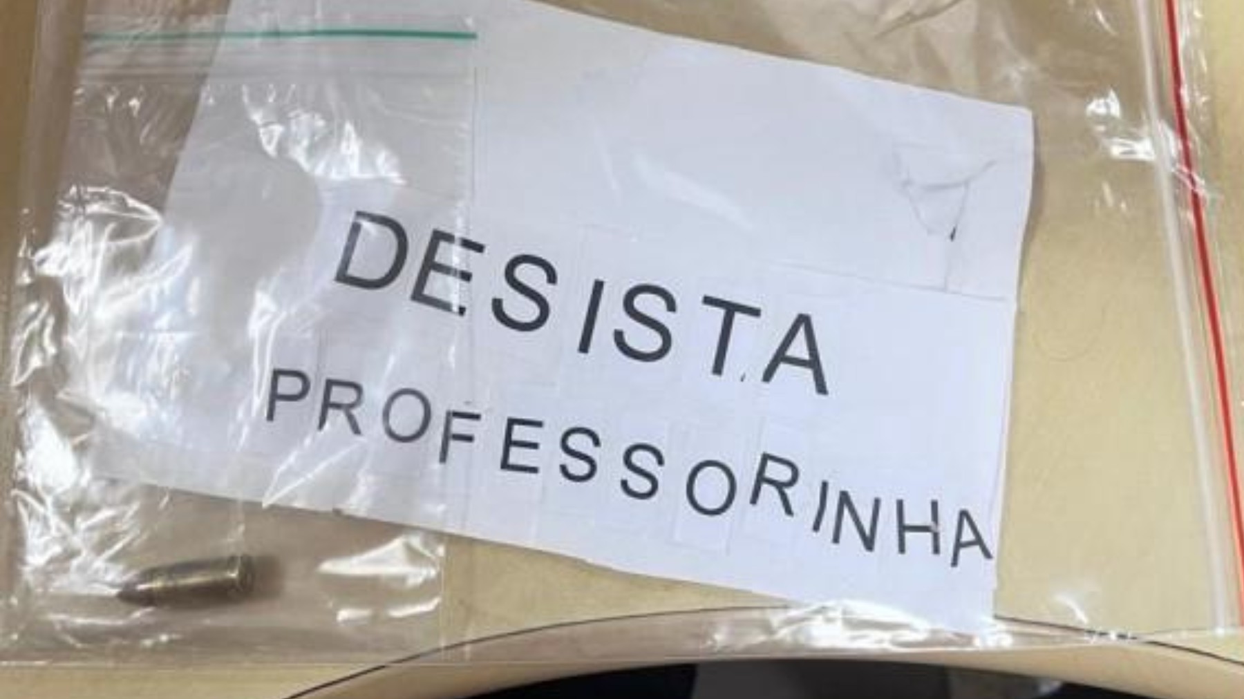 Operação da PF afasta cinco servidores da prefeitura após investigação de ameaças contra ex-candidata a prefeita e compra de votos no Paraná