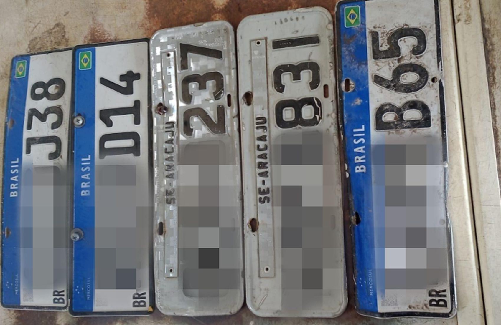 Chuvas em Aracaju: saiba o que fazer para recuperar placas de veículos perdidas em locais alagados