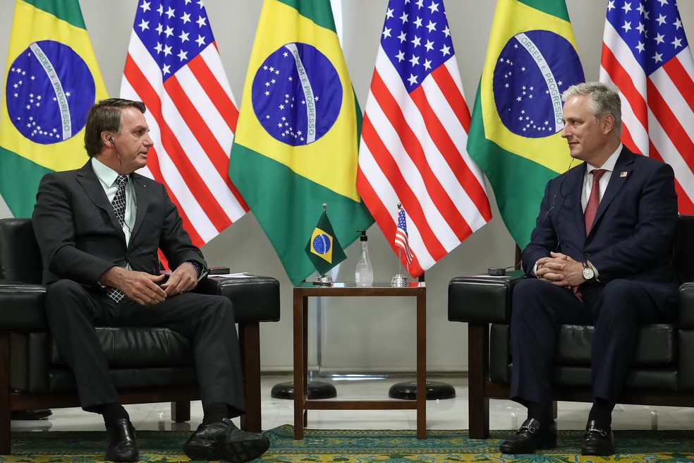 Acordo prevê crédito de US$ 1 bilhão dos EUA para financiar projetos no  Brasil, incluindo 5G, Economia