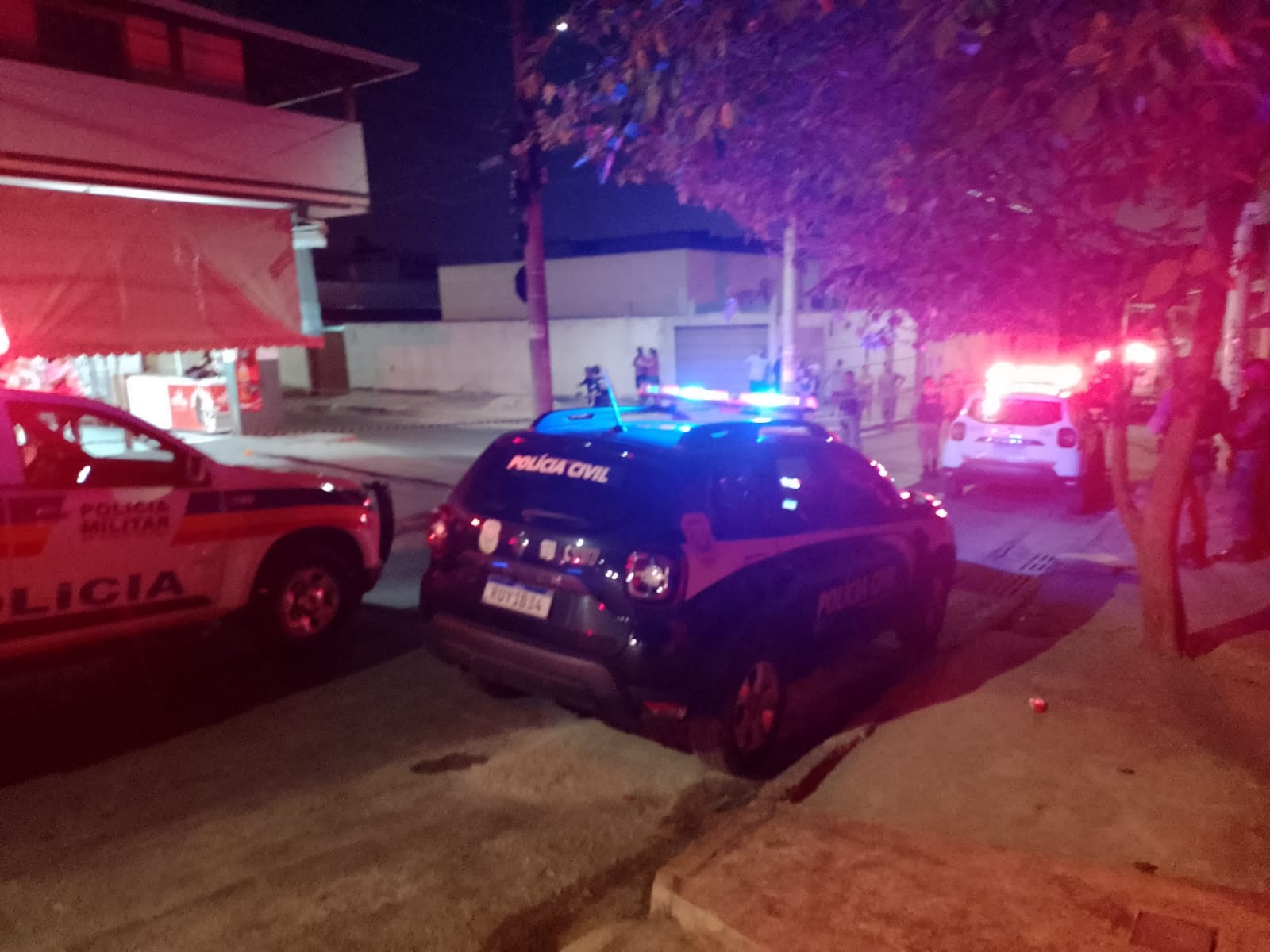 Jovem é executado a tiros em padaria de Betim, Região Metropolitana de BH