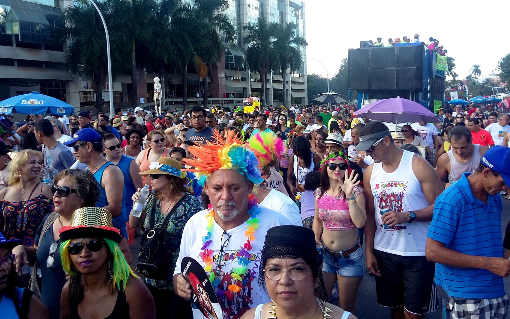 Carnaval 2026: tradicional bloco Pacotão promete 'desordem organizada' e sátira política em Brasília