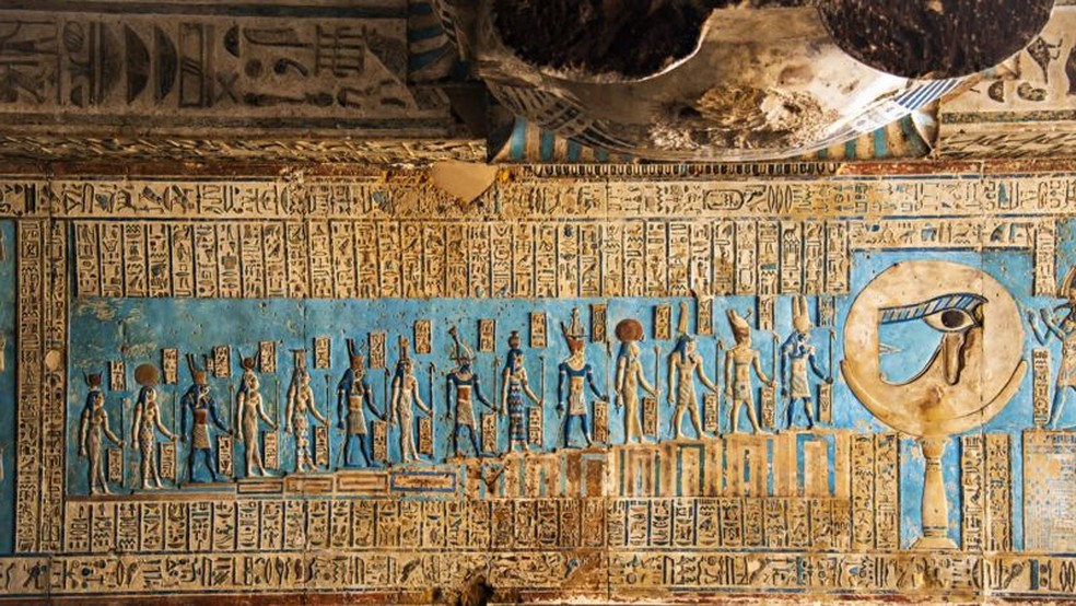 Tábuas astronômicas no templo de Dandera, no Egito — Foto: GETTY IMAGES