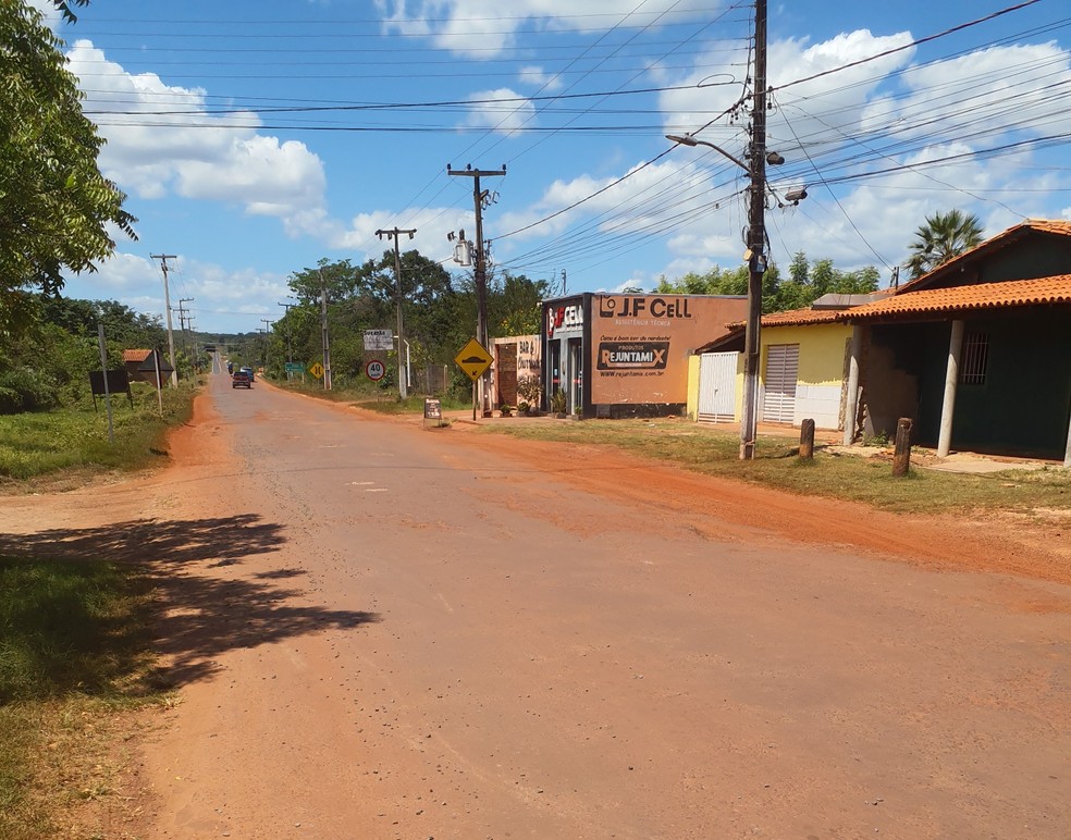 Trecho crítico da PI-222, em Batalha, em 26 de julho de 2023 - Com 60% das estradas com problemas, Piauí tem 'melhor malha viária' do Nordeste, diz pesquisa do CNT — Foto: CNT