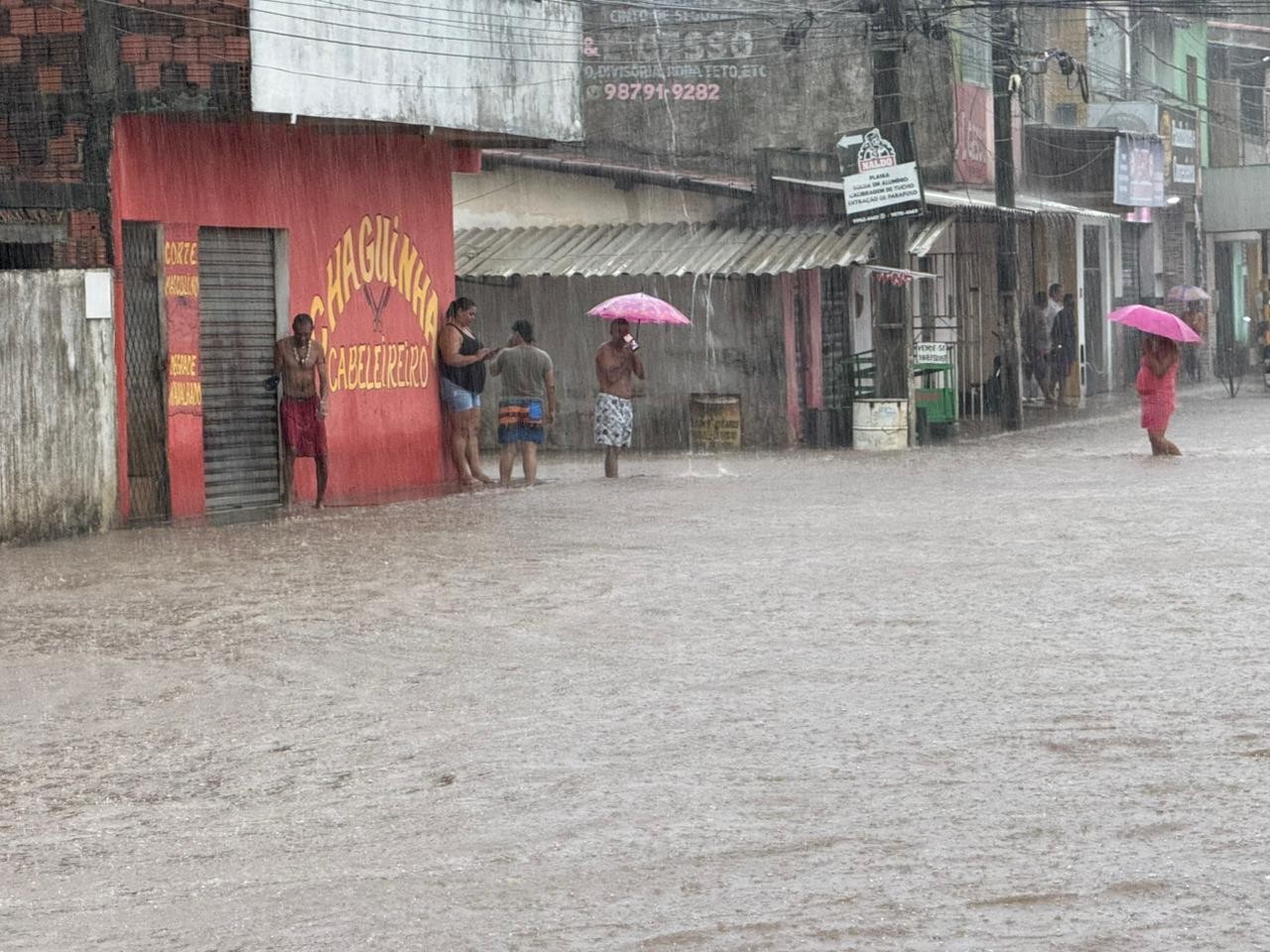 Natal registra mais de 120 mm de chuva em 24 horas