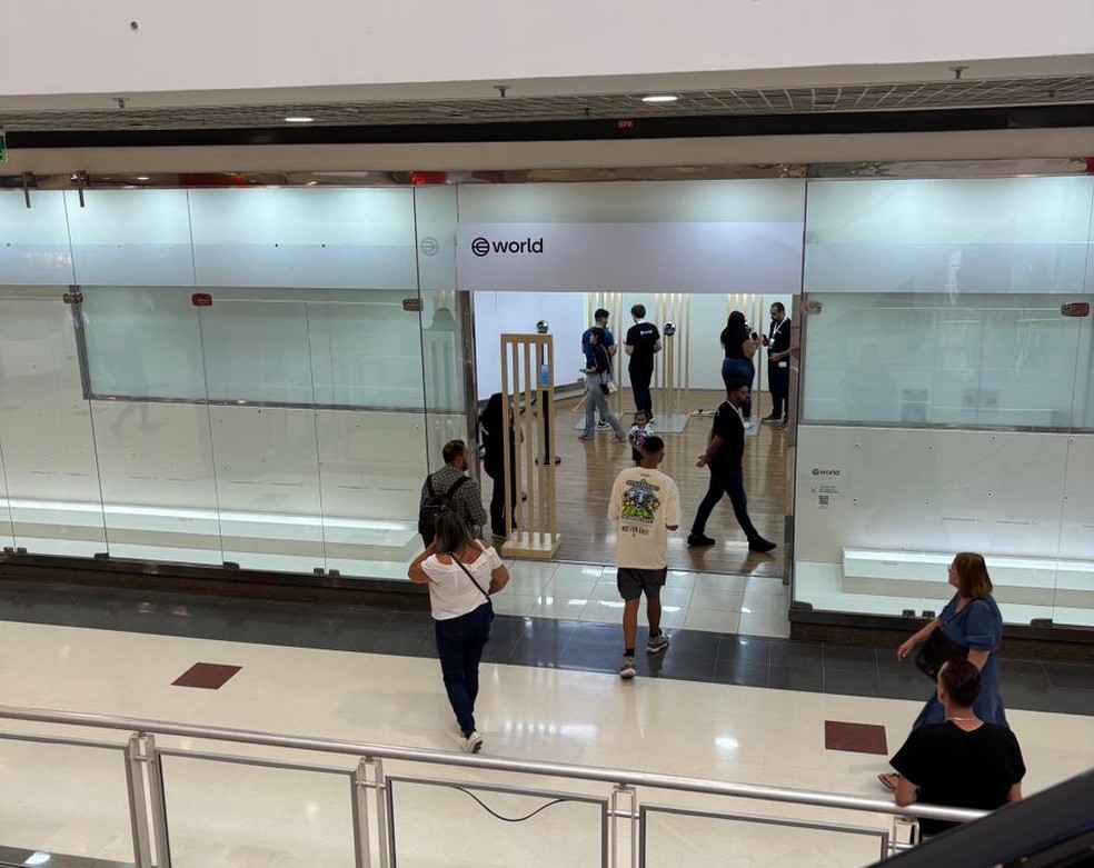 Loja da World no Shopping Boulevard Tatuapé, em São Paulo — Foto: Darlan Helder/g1