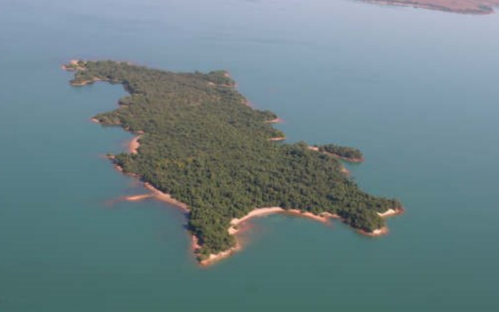 Cidade goiana tem ilha à venda por R$ 10 milhões