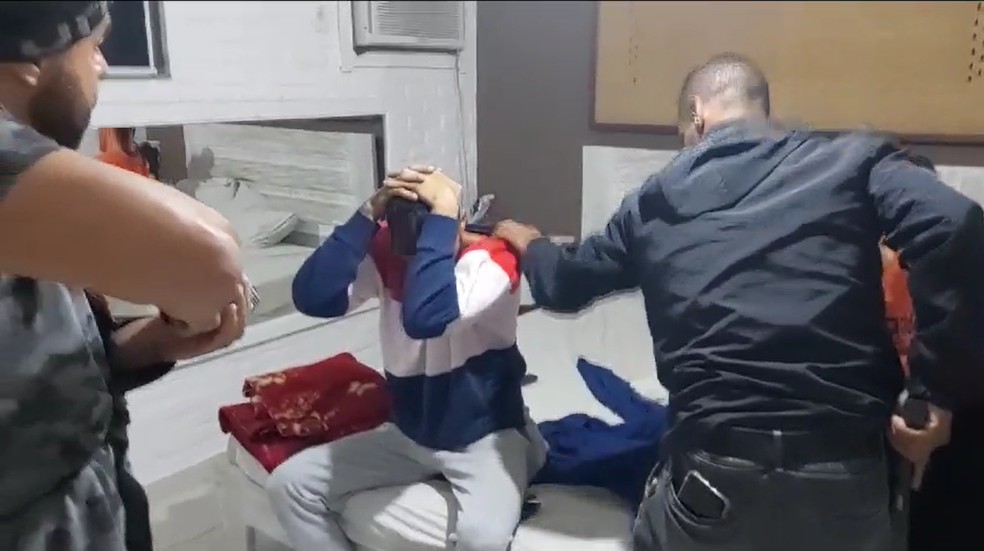 Homem com mais de 35 passagens pela polícia foi preso em motel de Campos após ex procurar a delegacia em Campos — Foto: Polícia Civil