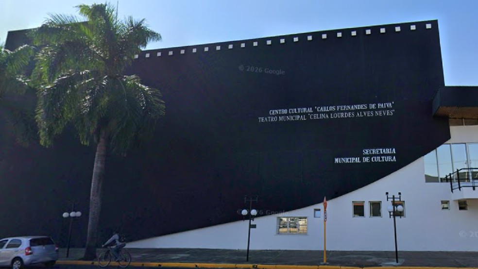 6 de 12
Teatro Municipal de Bauru recebe pocket show e o espetáculo "Cárcere" com entrada gratuita e Libras. — Foto: Google Street View/Reprodução
