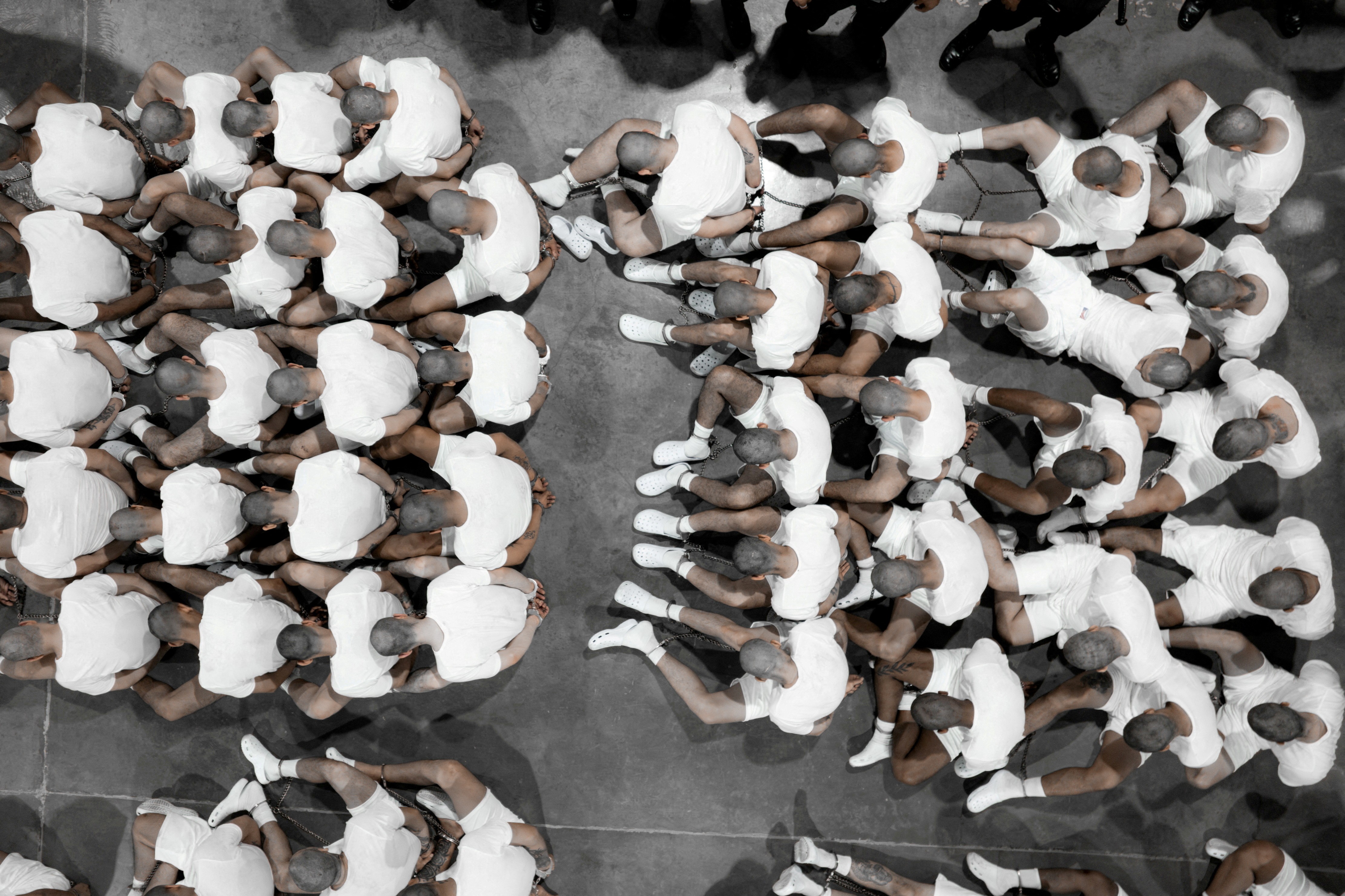 Juiz da Suprema Corte americana critica bloqueio de deportação de venezuelanos