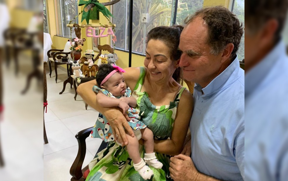 3 de 9
Ap&oacute;s 11 anos de espera, casal realiza o sonho da ado&ccedil;&atilde;o com quase 60 anos &mdash; Foto: Arquivo pessoal