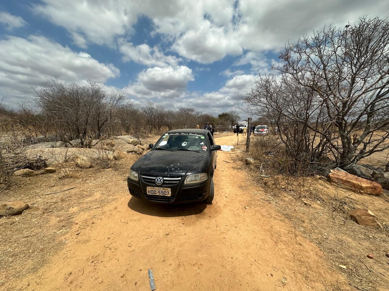 Irmãos são assassinados a tiros no Sertão da Paraíba; polícia suspeita que crime tenha sido uma emboscada 