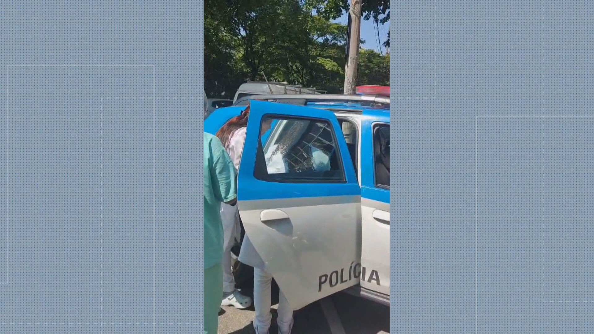 Bebê nasce dentro de viatura da PM em Realengo