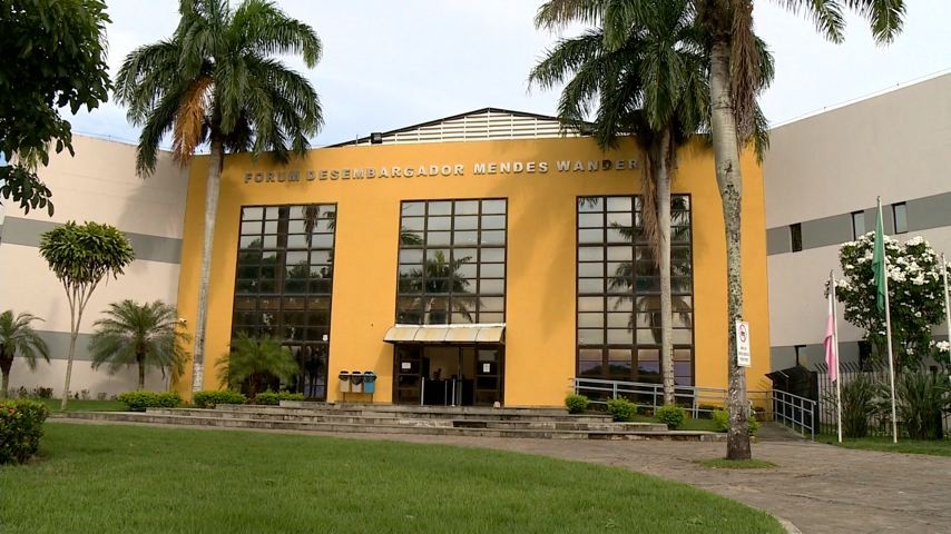 Ex-estudante de Direito é condenada por tráfico e repasse de informações sigilosas da justiça para grupo criminoso no ES